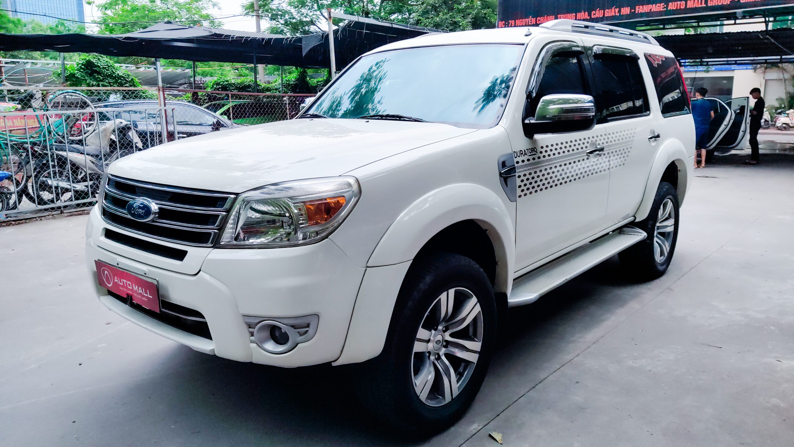 Mercedes Benz GLC300-2